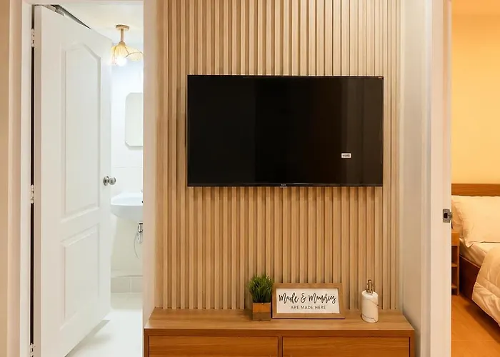 2 Bedroom Unit Near Sm Seaside , Sm Arena , Nustar And Cclex *