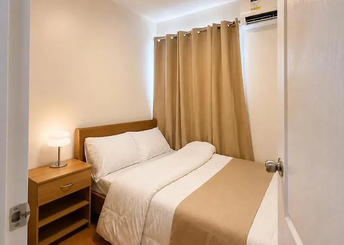 2 Bedroom Unit Near Sm Seaside , Sm Arena , Nustar And Cclex *