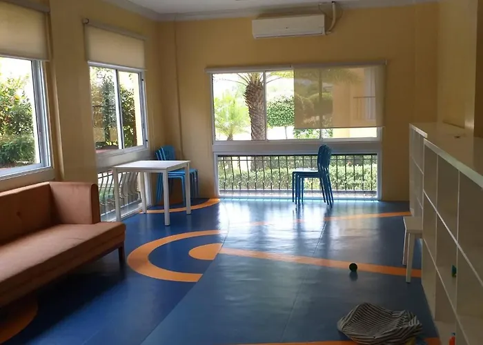 2 Bedroom Unit Near Sm Seaside , Sm Arena , Nustar And Cclex Aparthotel